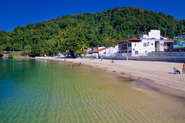 Plage praia do Bonfim montrant vues littorales, scĂšnes tropicales et ville cĂŽtiĂšre