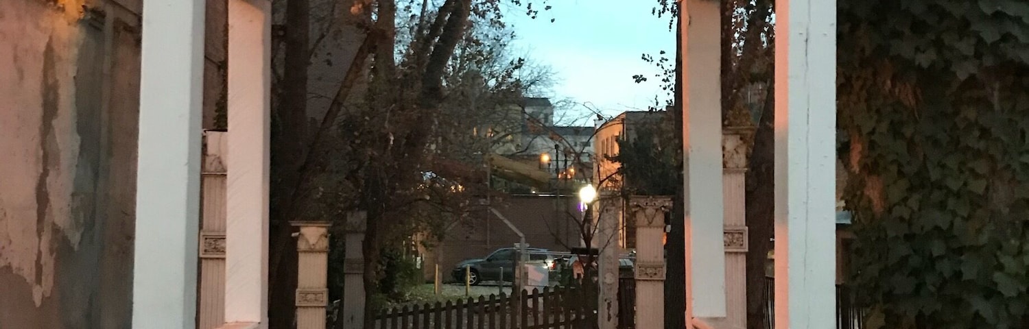 Go under the archway to enter old Sacramento