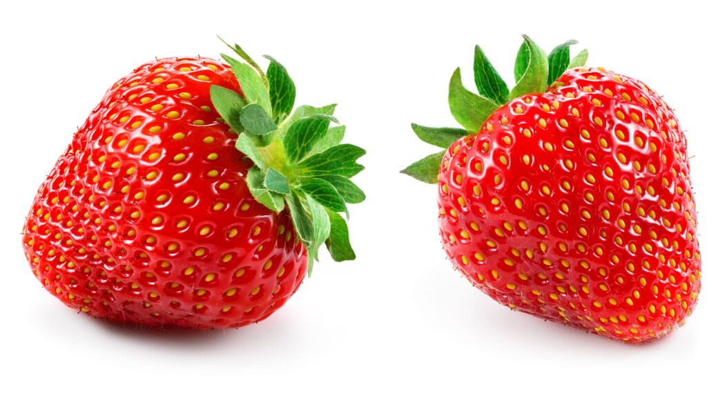 Strawberry isolated. Strawberries with leaf isolate. Whole strawberry on white. Strawberries isolate. Side view strawberries set. Full depth of field.