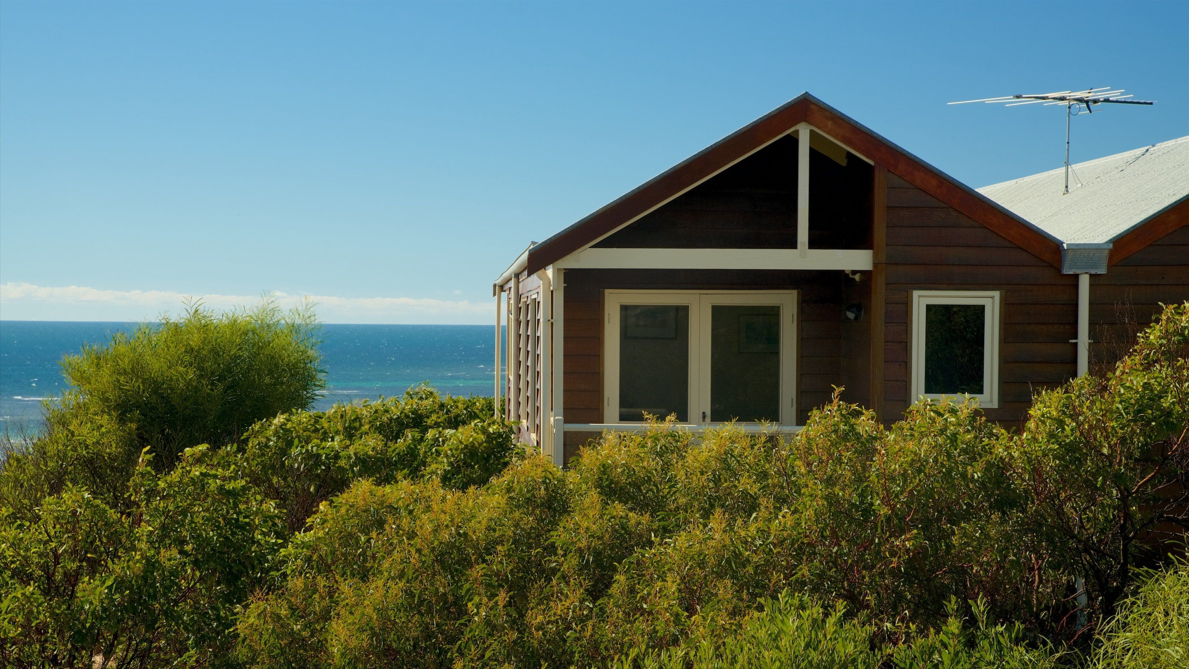 알딩가 비치 이 포함 일반 해안 전경 과 집