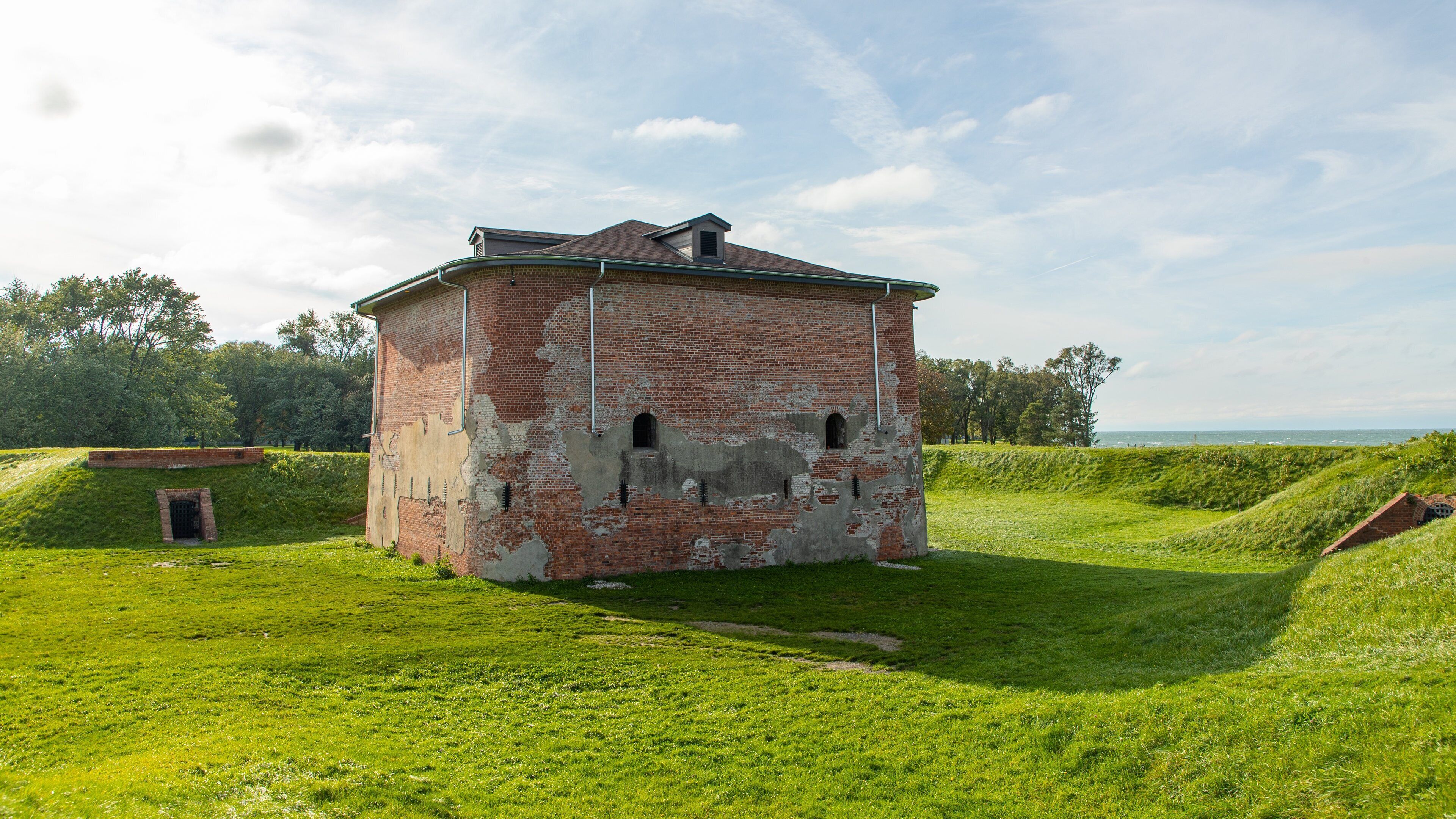 Fort Mississauga featuring a sunset and heritage elements