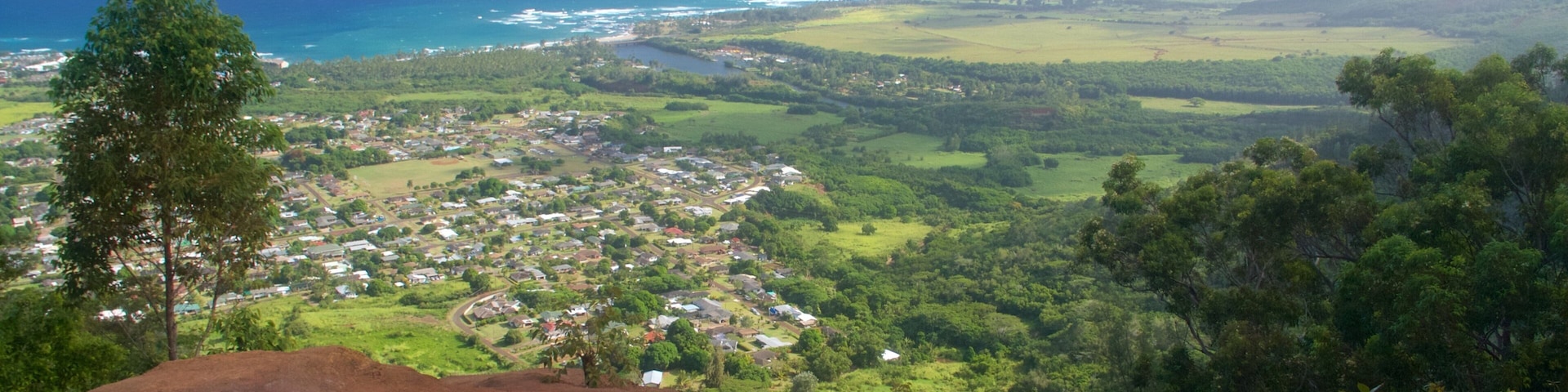Sleeping Giant Trailhead featuring general coastal views