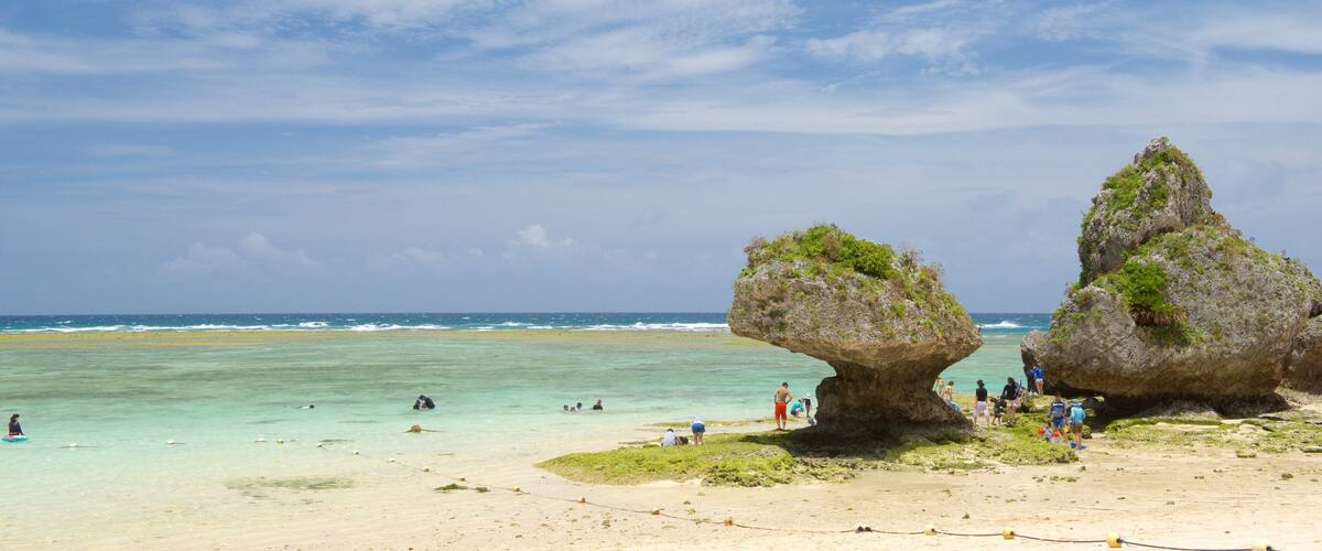 Nirai Beach showing a sandy beach