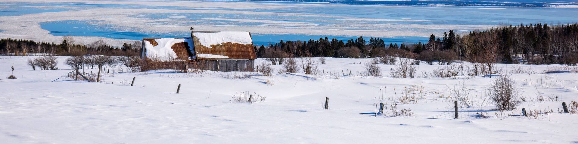 Charlevoix, traditional wooden barn of Les Éboulements. Perched in the hills at the foot of the St. Lawrence River.