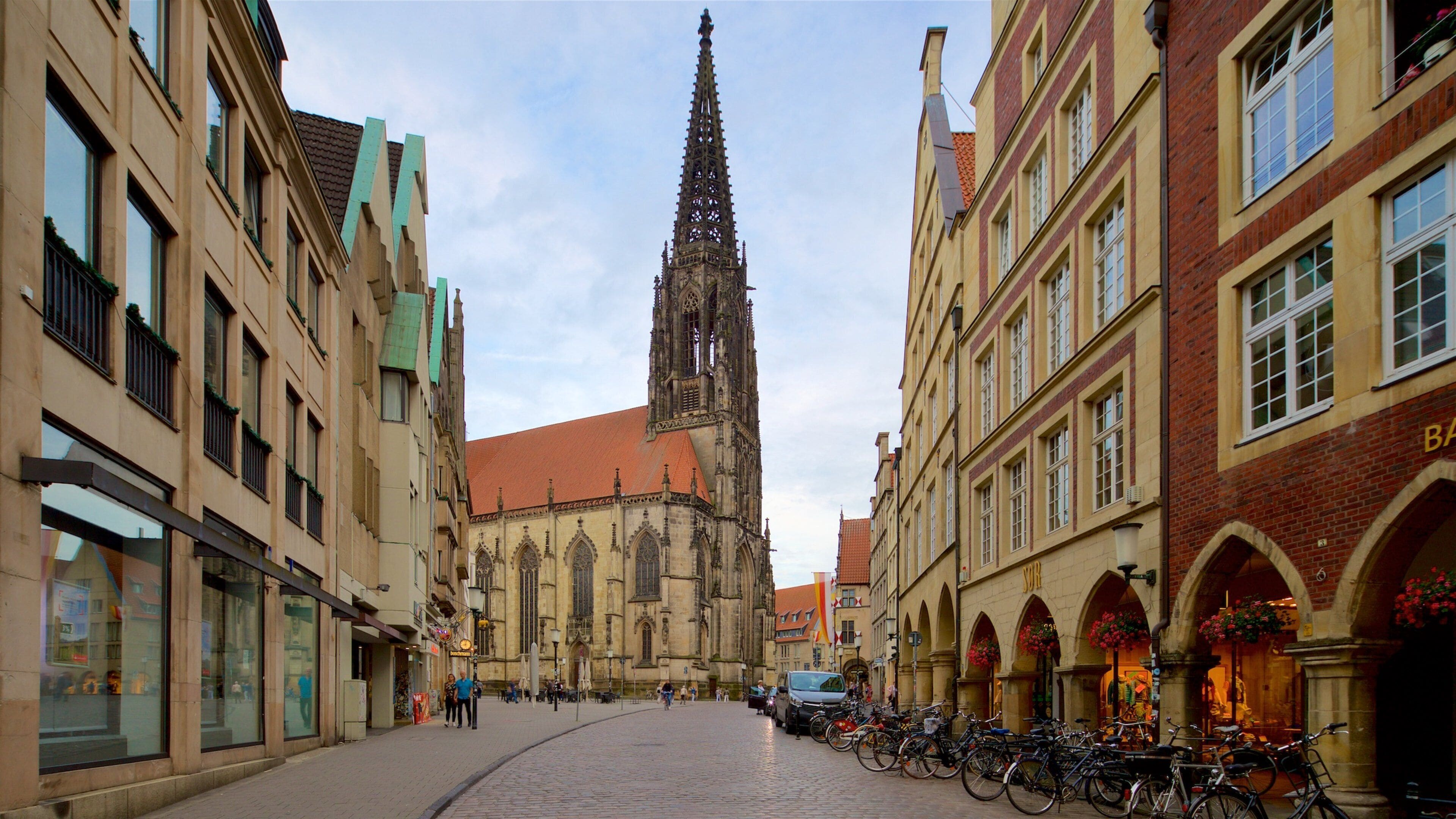 St. Lambert\'s Church showing a church or cathedral, heritage architecture and a city