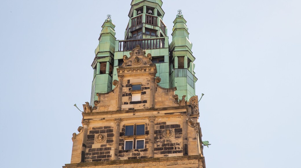 Townhouse Tower featuring heritage elements