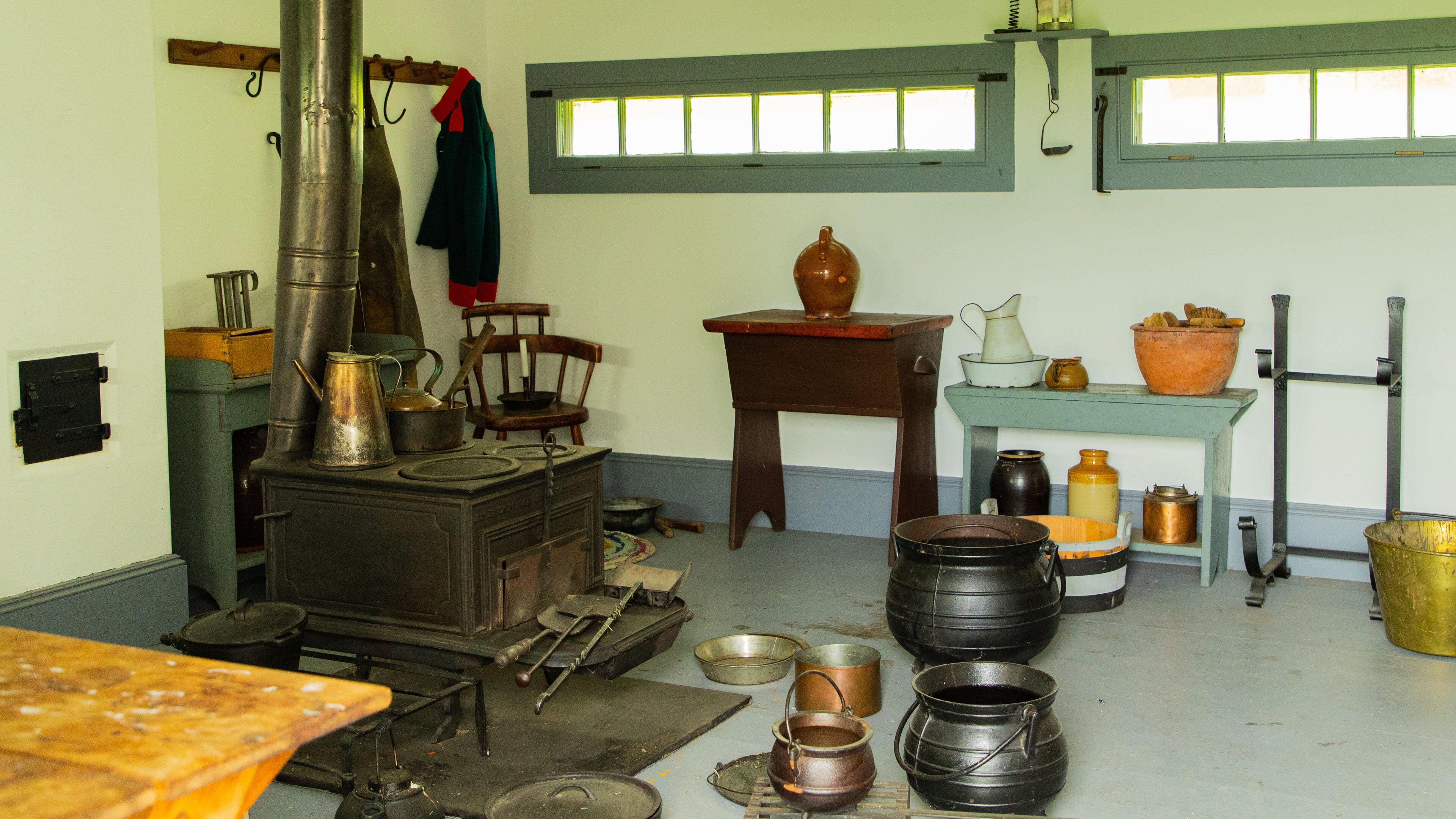 Fort Wellington National Historic Site showing interior views