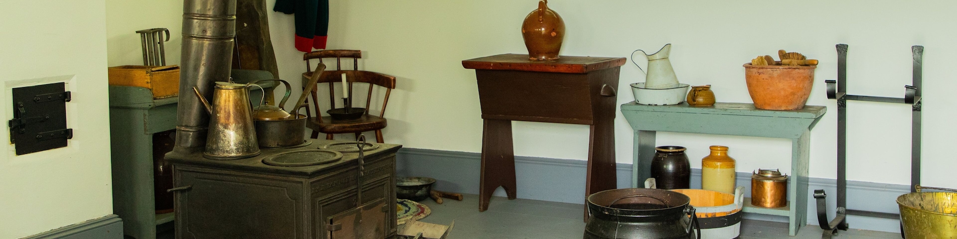 Fort Wellington National Historic Site showing interior views