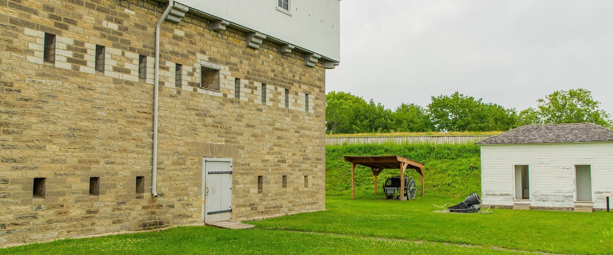 Fort Wellington National Historic Site featuring heritage elements