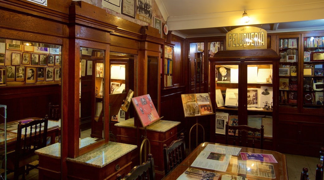 Cafe Tortoni das einen Innenansichten und historische Architektur