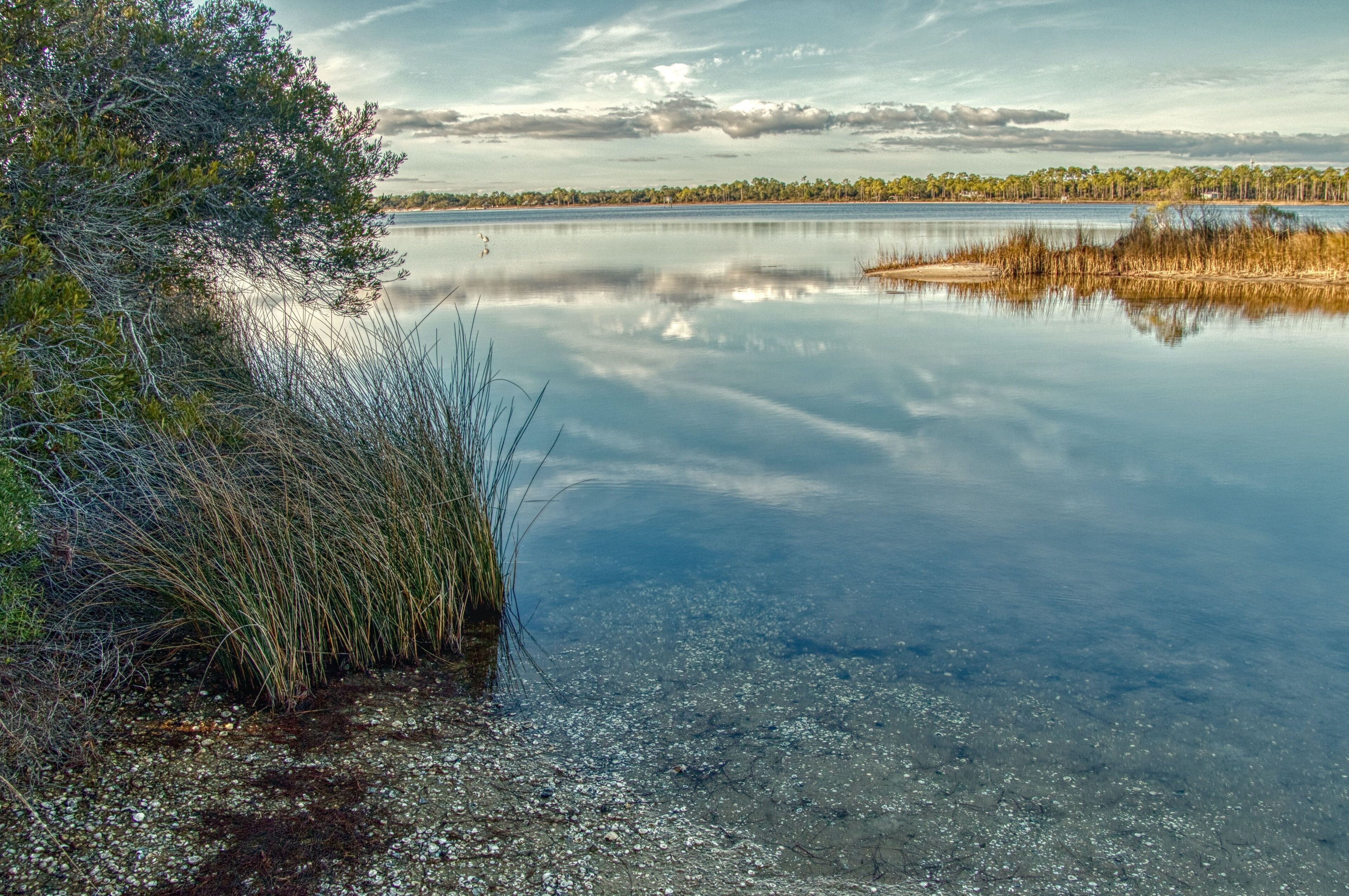 The Gulf Islands National Seashore is located in Florida and Mississippi