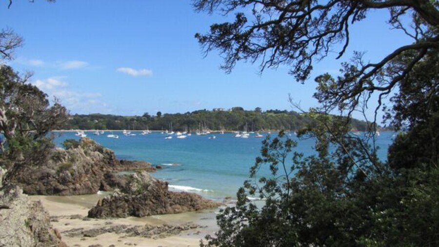 Oneora Bay near the larger town on Waiheke Island - apparently this wasn't a lot of boats being parked - it gets really busy in the summer!