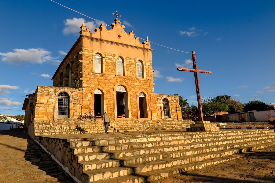 Old stone church, in honor of Senhora Sant'ana, from the first half of the 18th century, city of Rio de Contas, state of Bahia, Brazil