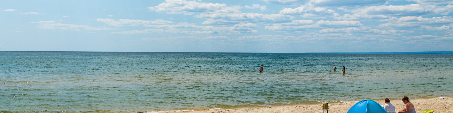 North Beach Provincial Park showing a sandy beach and general coastal views