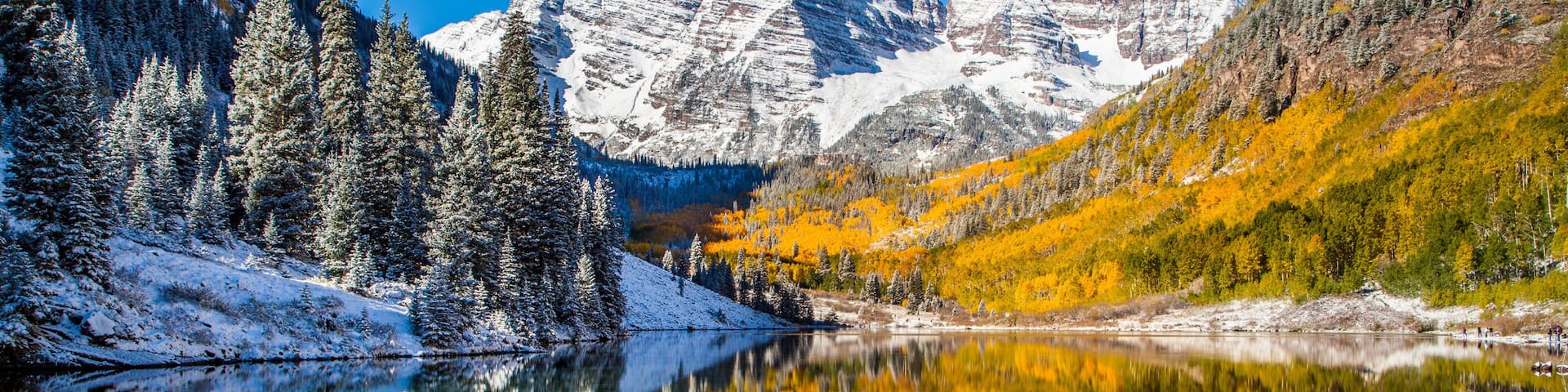 Maroon Bells in fall foliage after snow storm in Aspen, Colorado