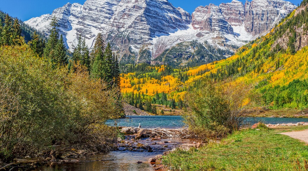 Maroon Bells in Fall