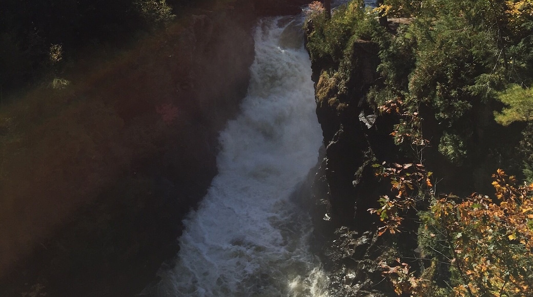 A nice place to spend with a young family; about an hour away from Montreal. There were a couple of short trails around the falls and a playground and picnic area near the parking lot. #hiking #waterlust #takeahike