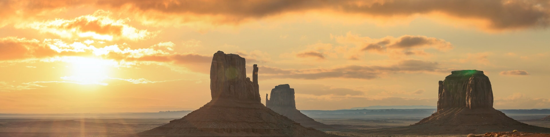 Landscape of Monument valley at sunset. Navajo tribal park, USA.