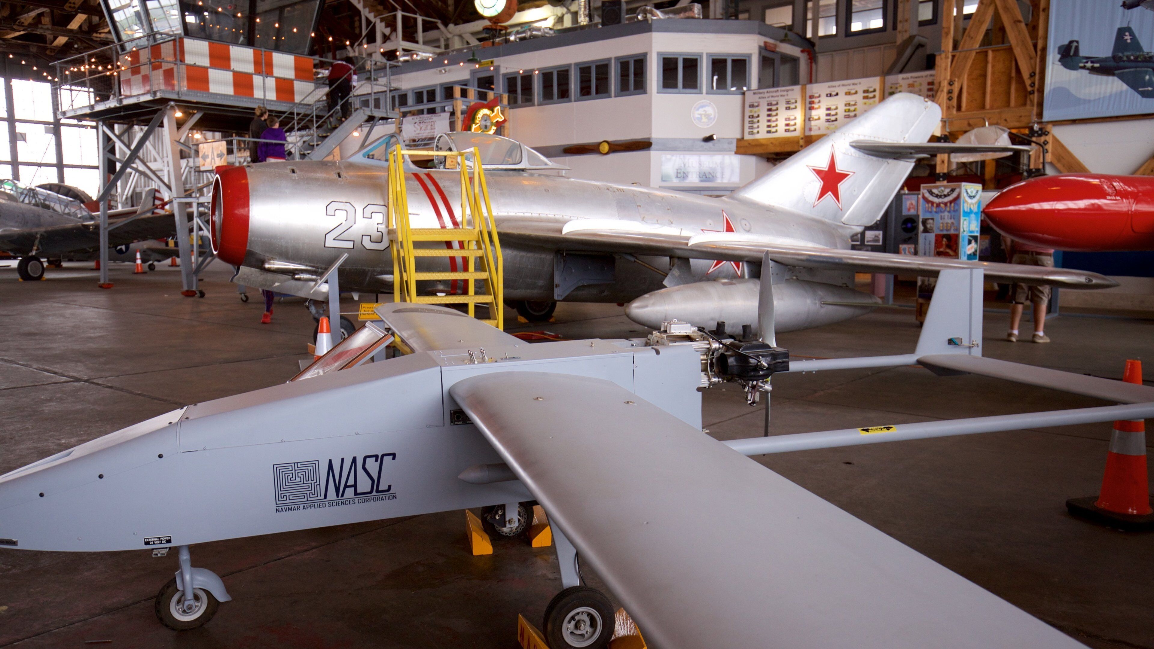 Naval Air Station Wildwood Aviation Museum som omfatter militærgenstande, interiør og kulturarvsgenstande