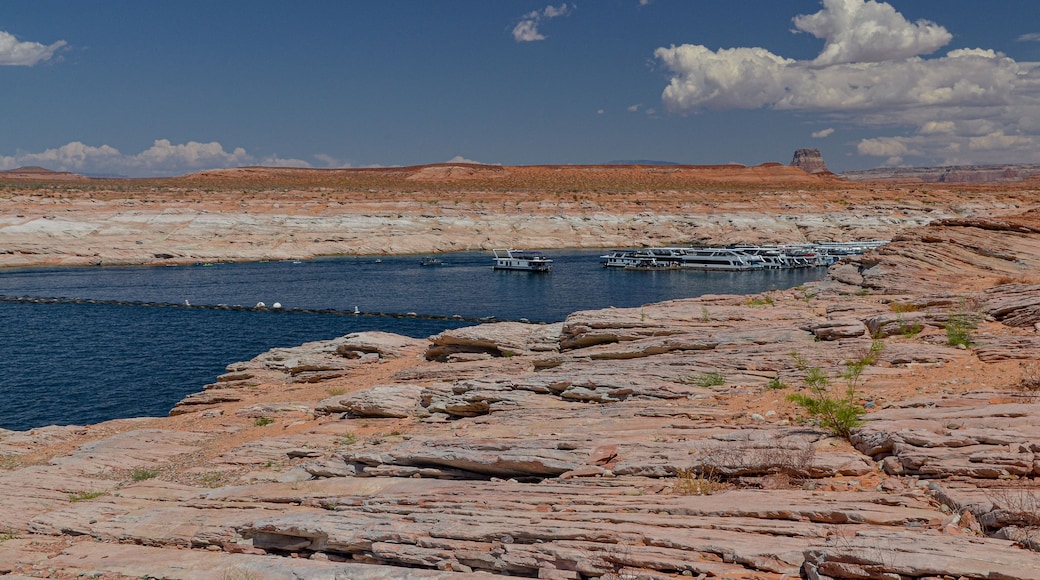 Lake Powell marina scenic view from Antelope Point in Page (Cococino County, Arizona)