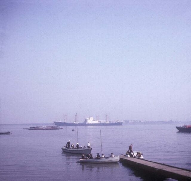 <h2>Top places to stay near the beach</h2>