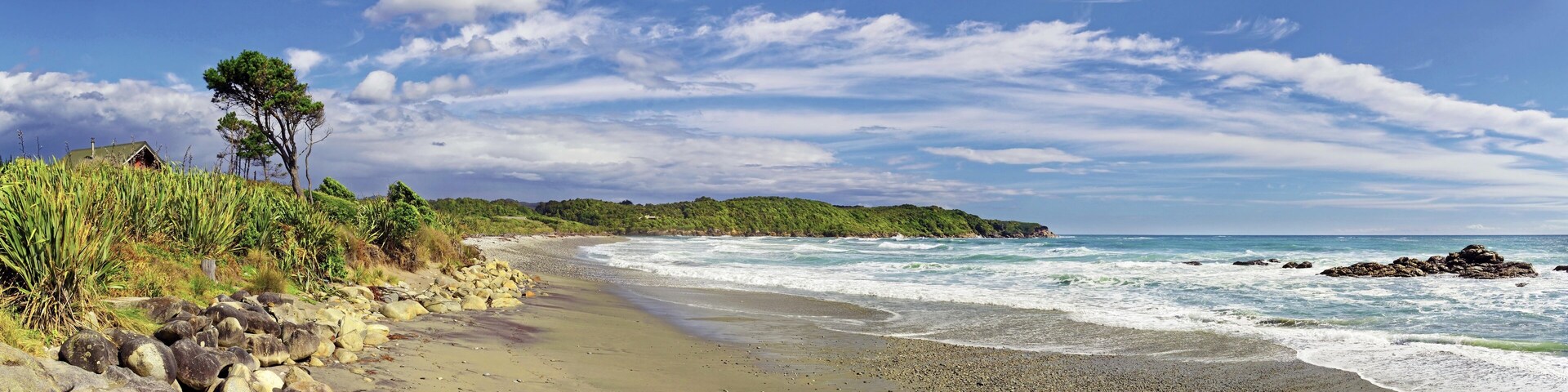 Idyllic sandy beach, Beach Road in Charleston, seaside, west coast, Southland, New Zealand, Oceania