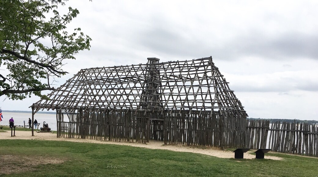 This is a rebuild of a building on the property, almost nothing is original and a replica to the best of discretion but still very interesting and excavation is on going as they are finding things still. #springfun