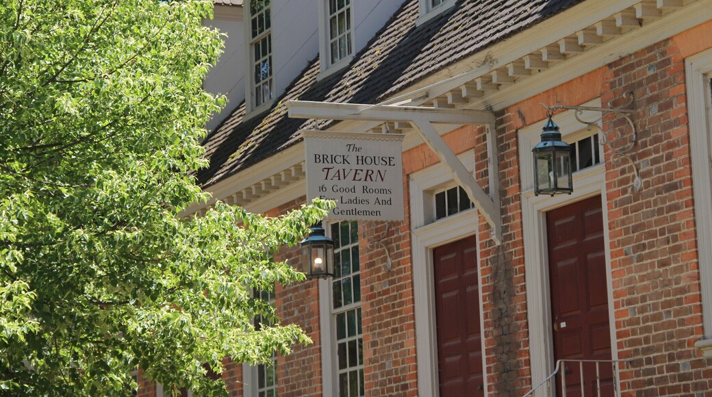 The Brick House Tavern