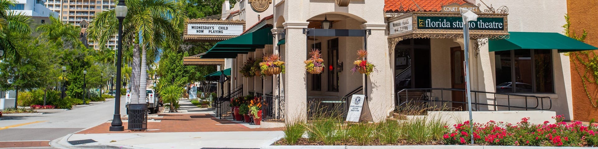 Florida Studio Theatre featuring signage