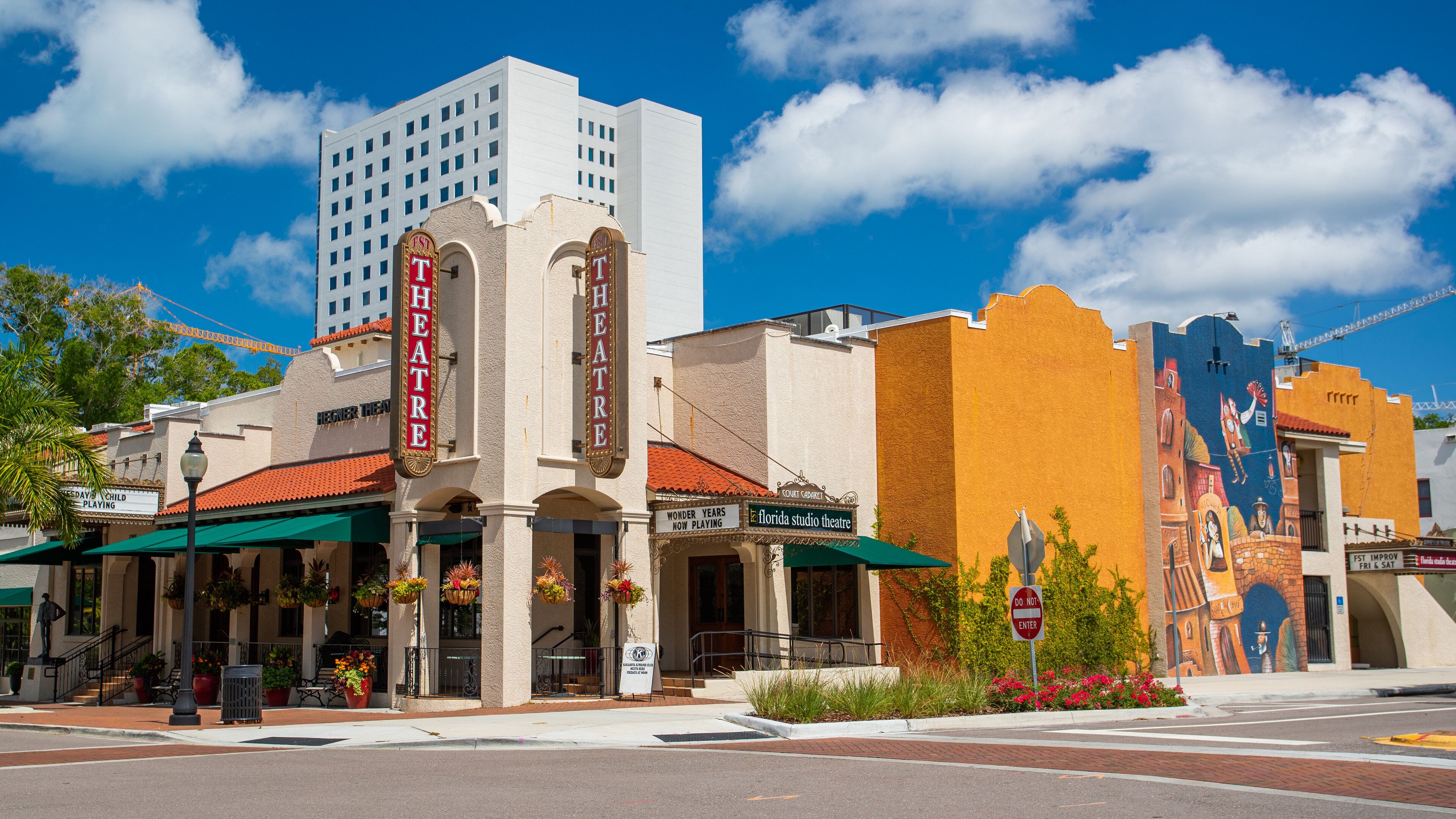 Florida Studio Theatre featuring signage