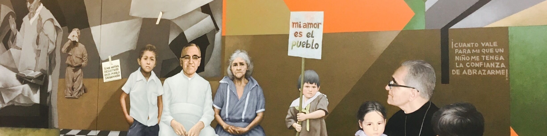Mural in honor of Monseñor Romero.
He was a Priest who, during the civil war, defended the people and stood against the injustice that was taking place in the country. Killed during mass, the people have considered him a Saint even though the Vatican has accepted it only for a couple of years.