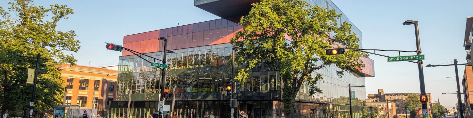 Halifax_SpringGardenRoadMemorialPublicLibrary_6296438_03