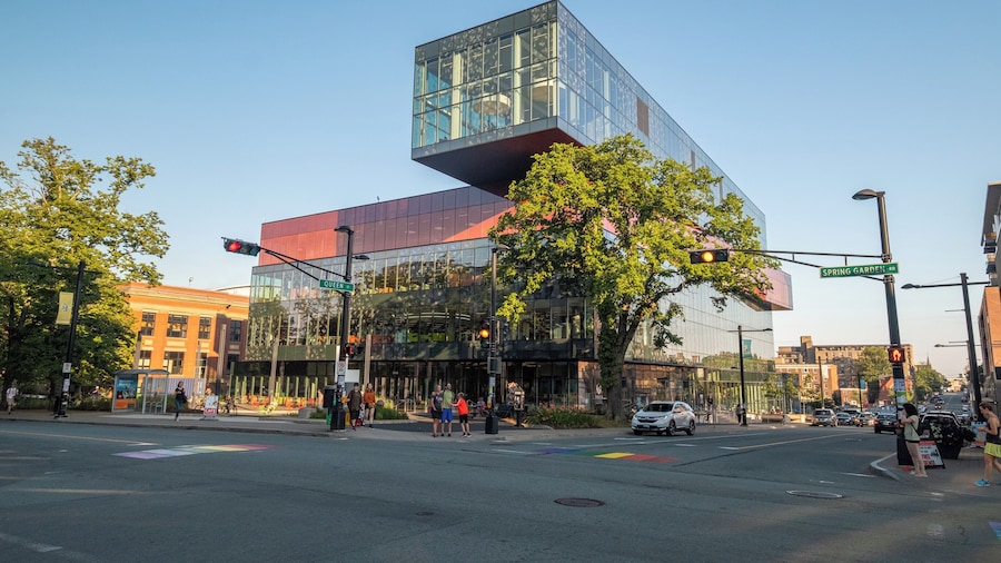 Halifax_SpringGardenRoadMemorialPublicLibrary_6296438_03