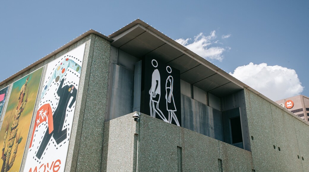 Midtown which includes outdoor art