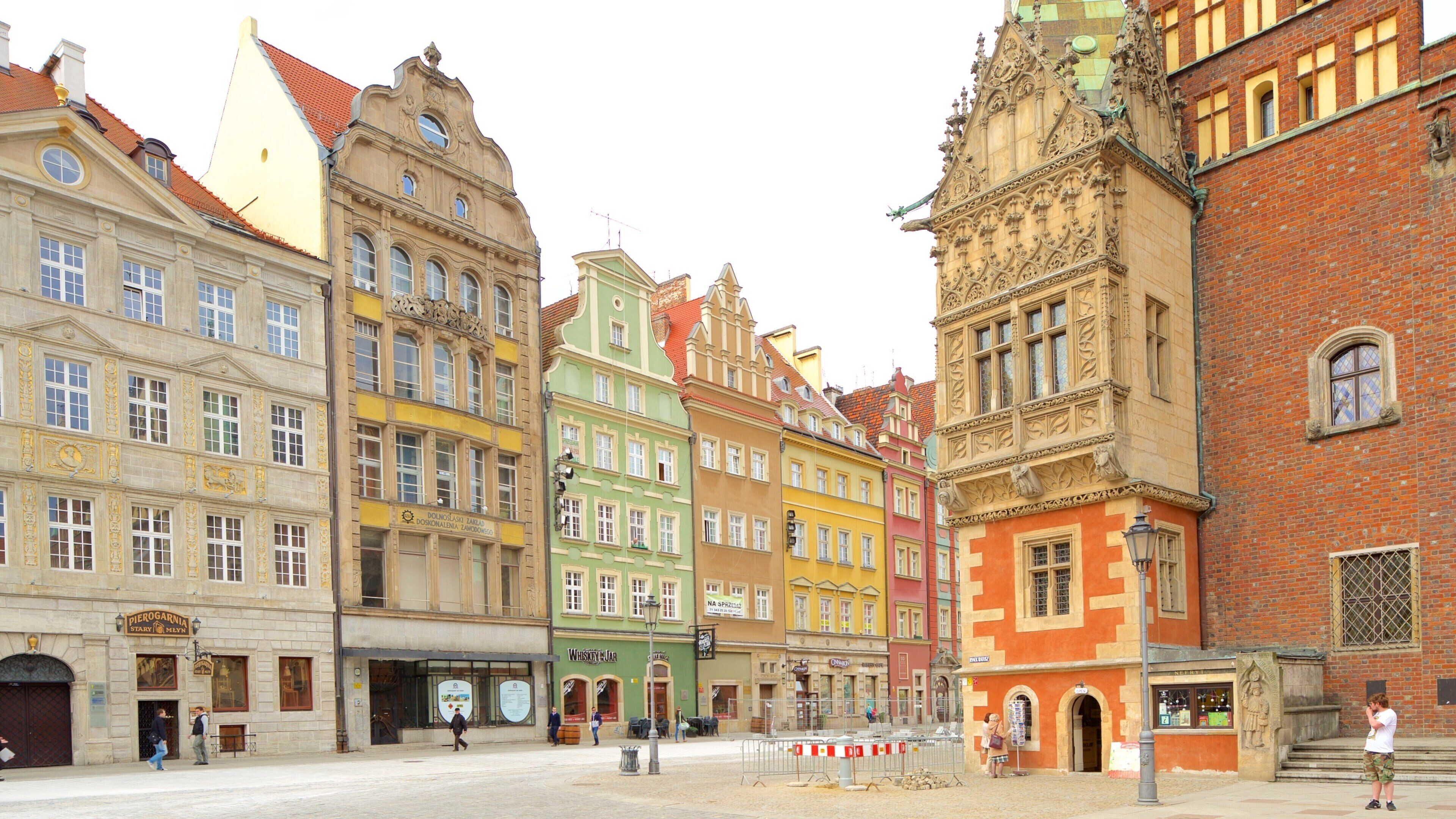 Wroclaw Town Hall featuring street scenes