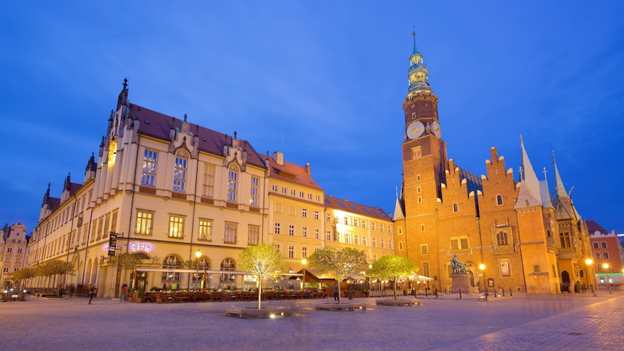 Wroclaw Market Square showing night scenes and heritage architecture