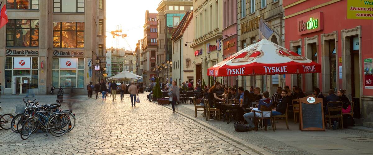Wroclaw Market Square which includes street scenes