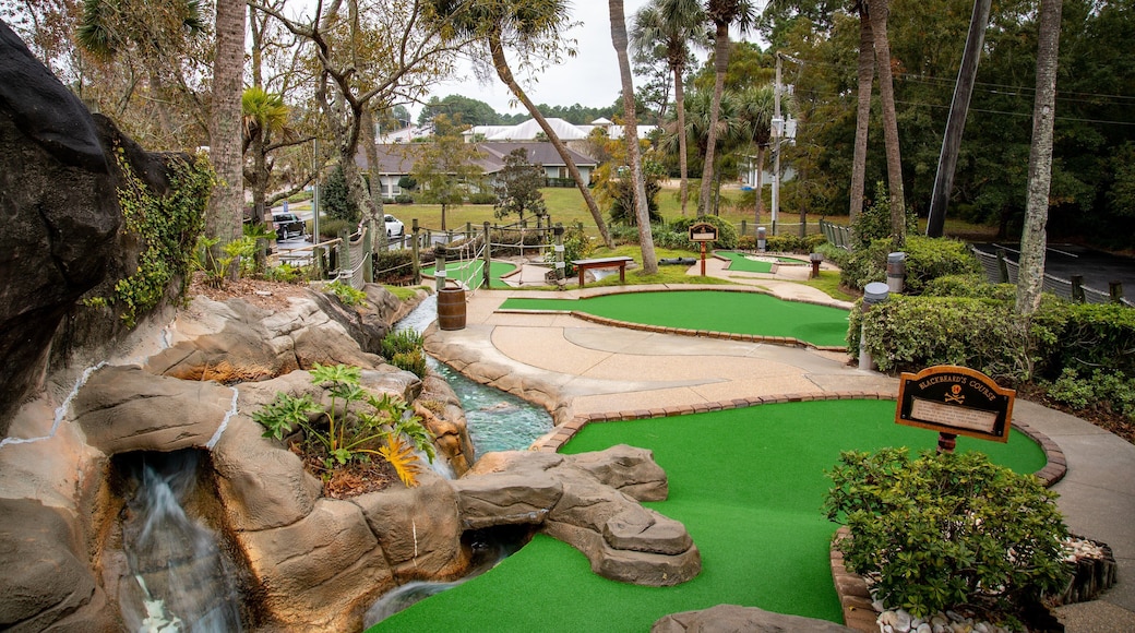 Pirate\'s Island Adventure Golf showing golf