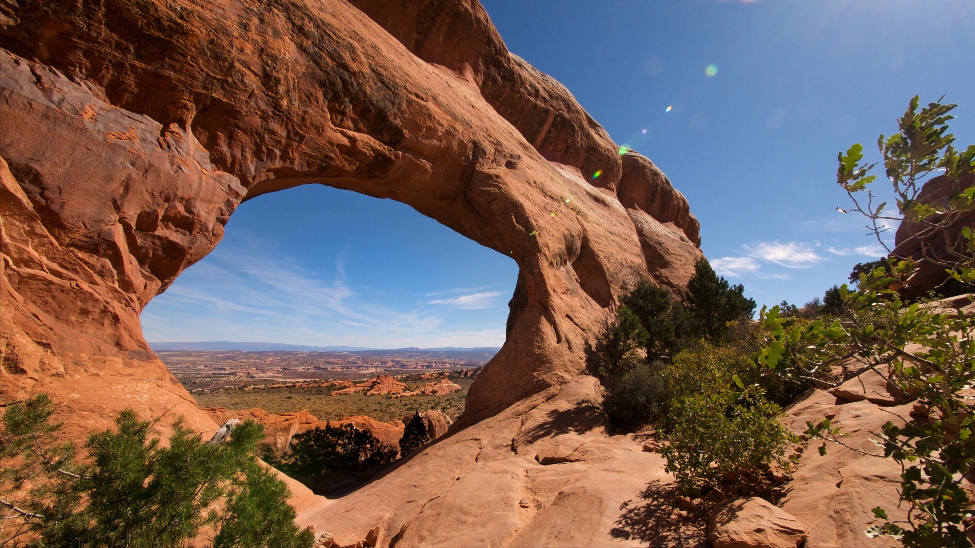 파티션 아치 을 특징 한적한 풍경 과 풍경