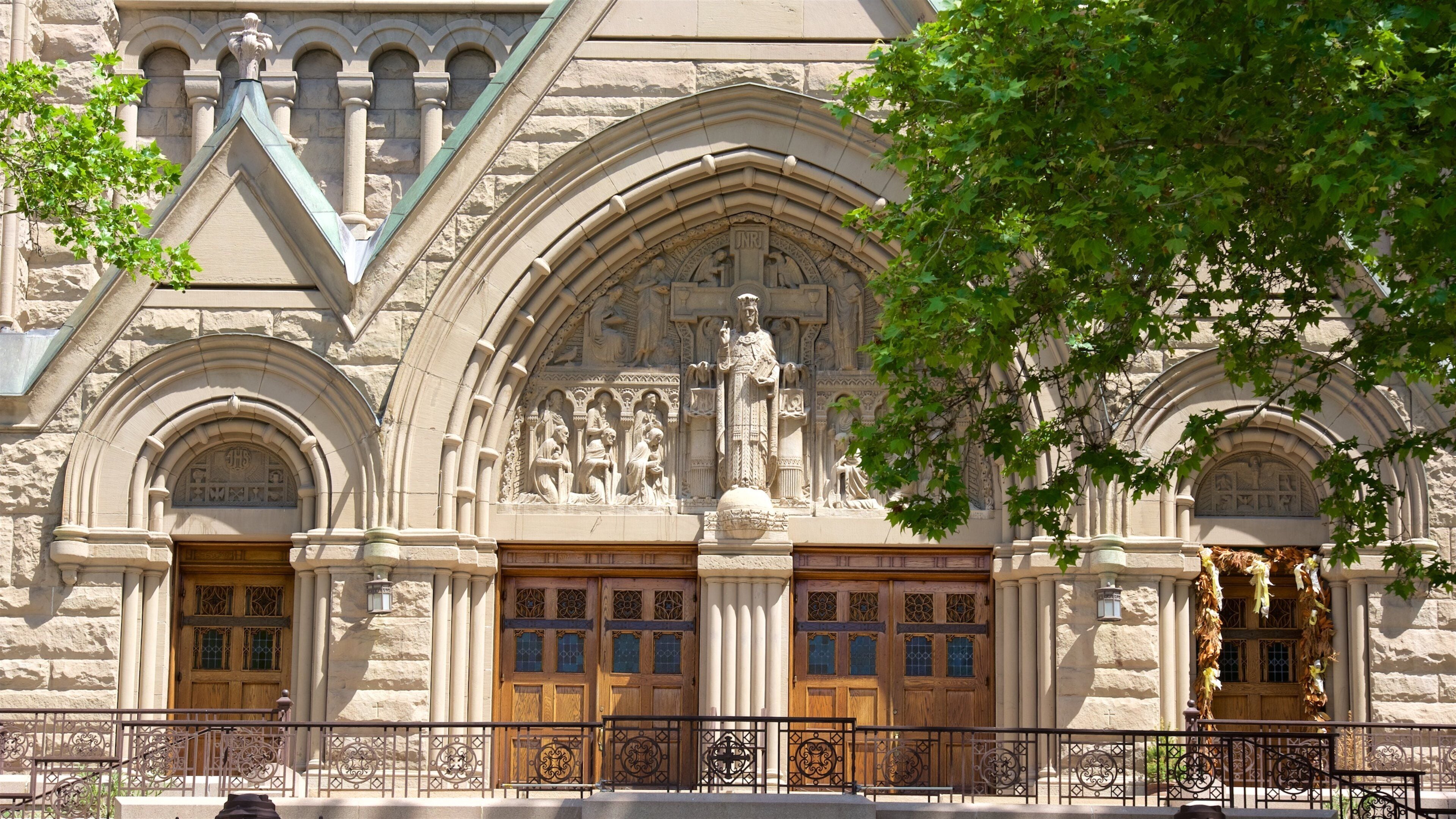 마들렌 대성당 을 특징 문화유산 건축