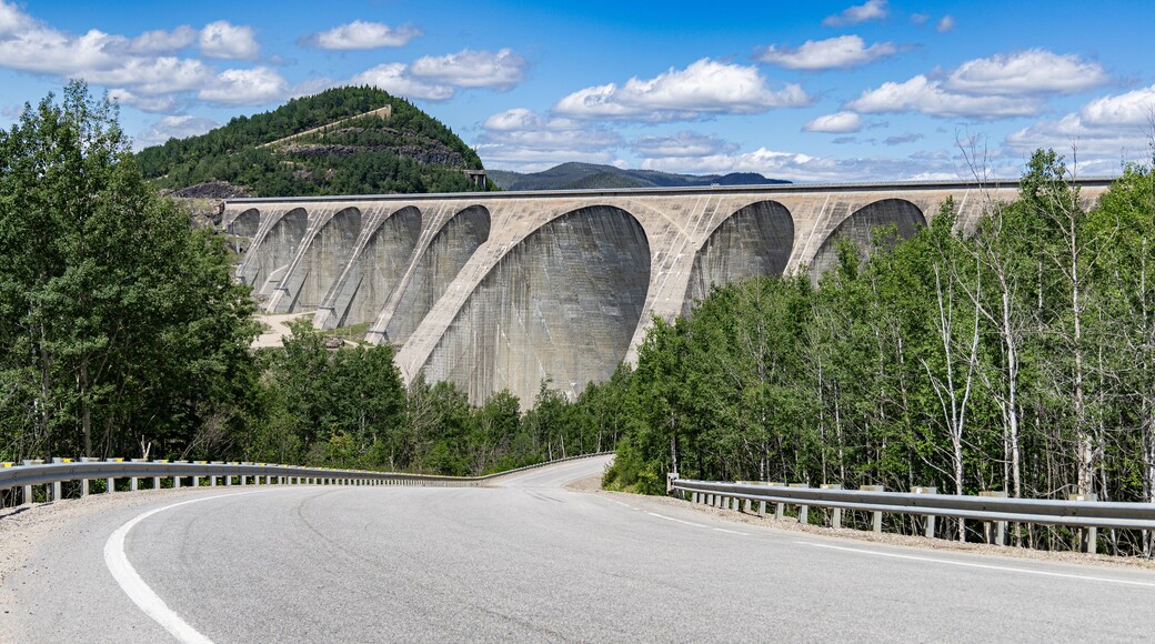 Barrage Daniel-Johnson Manic 5