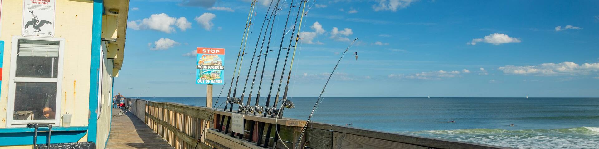 Sunglow Pier which includes fishing and general coastal views