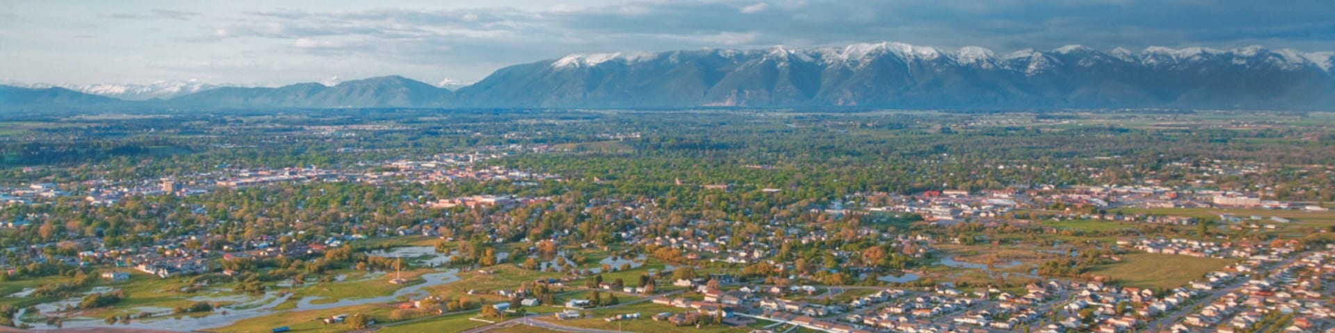 Lone Pine State Park featuring interior views