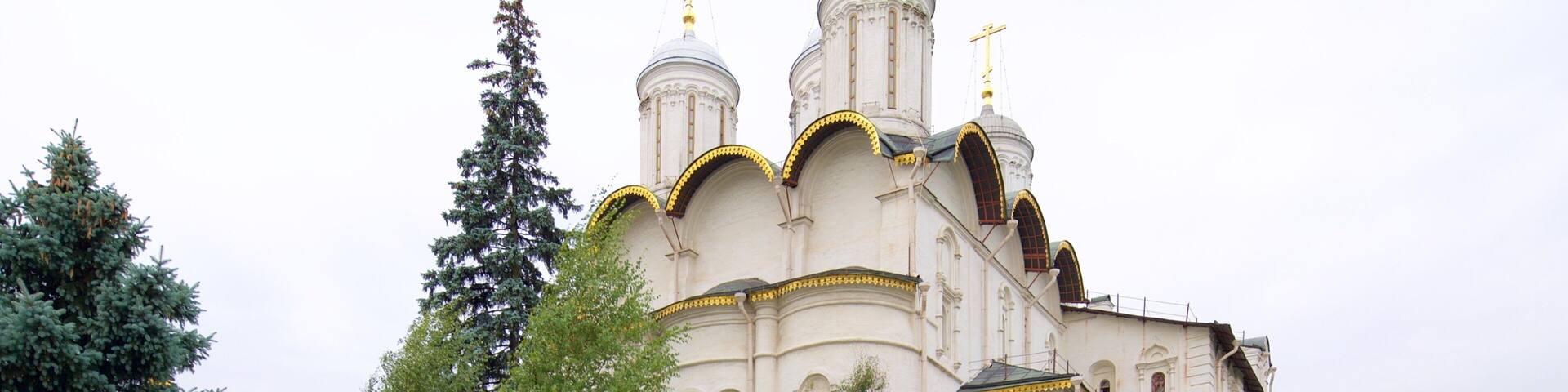 Church of the Twelve Apostles which includes heritage architecture