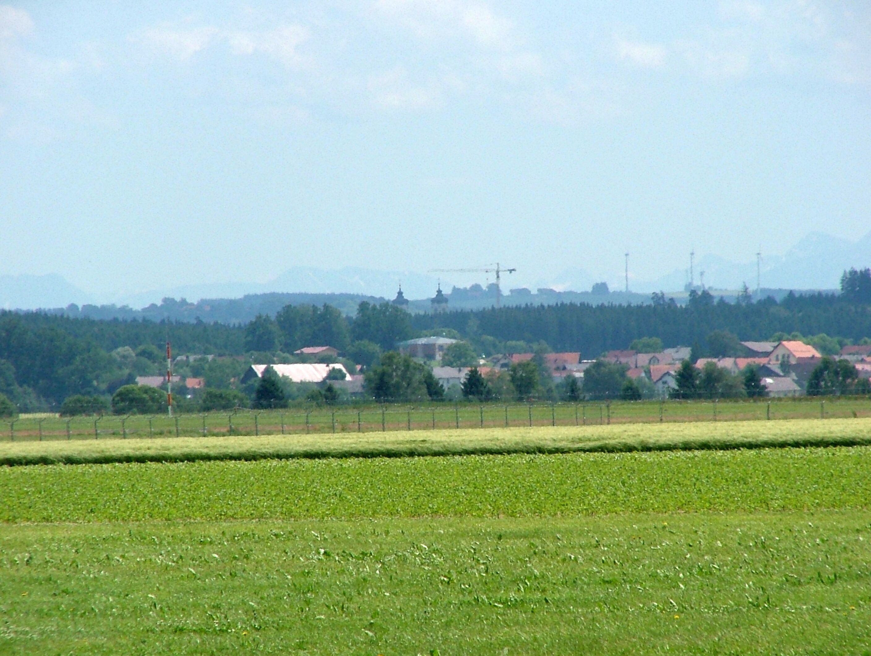 Die Türme der Basilika Ottobeuren sind erkennbar.