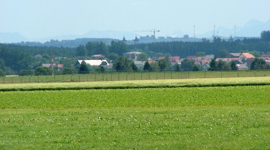 Die Türme der Basilika Ottobeuren sind erkennbar.