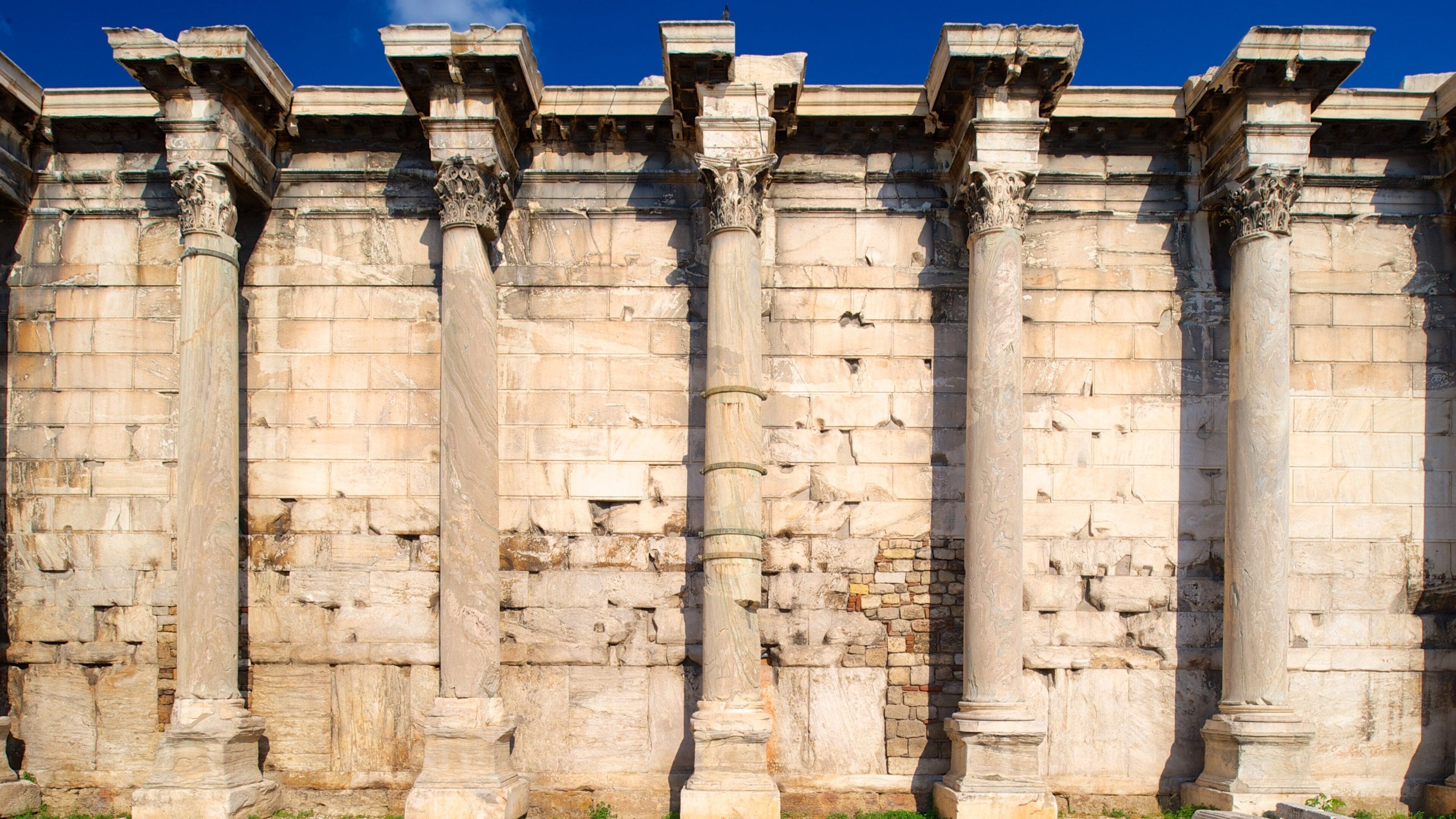 Hadrian\'s Library showing heritage elements and heritage architecture