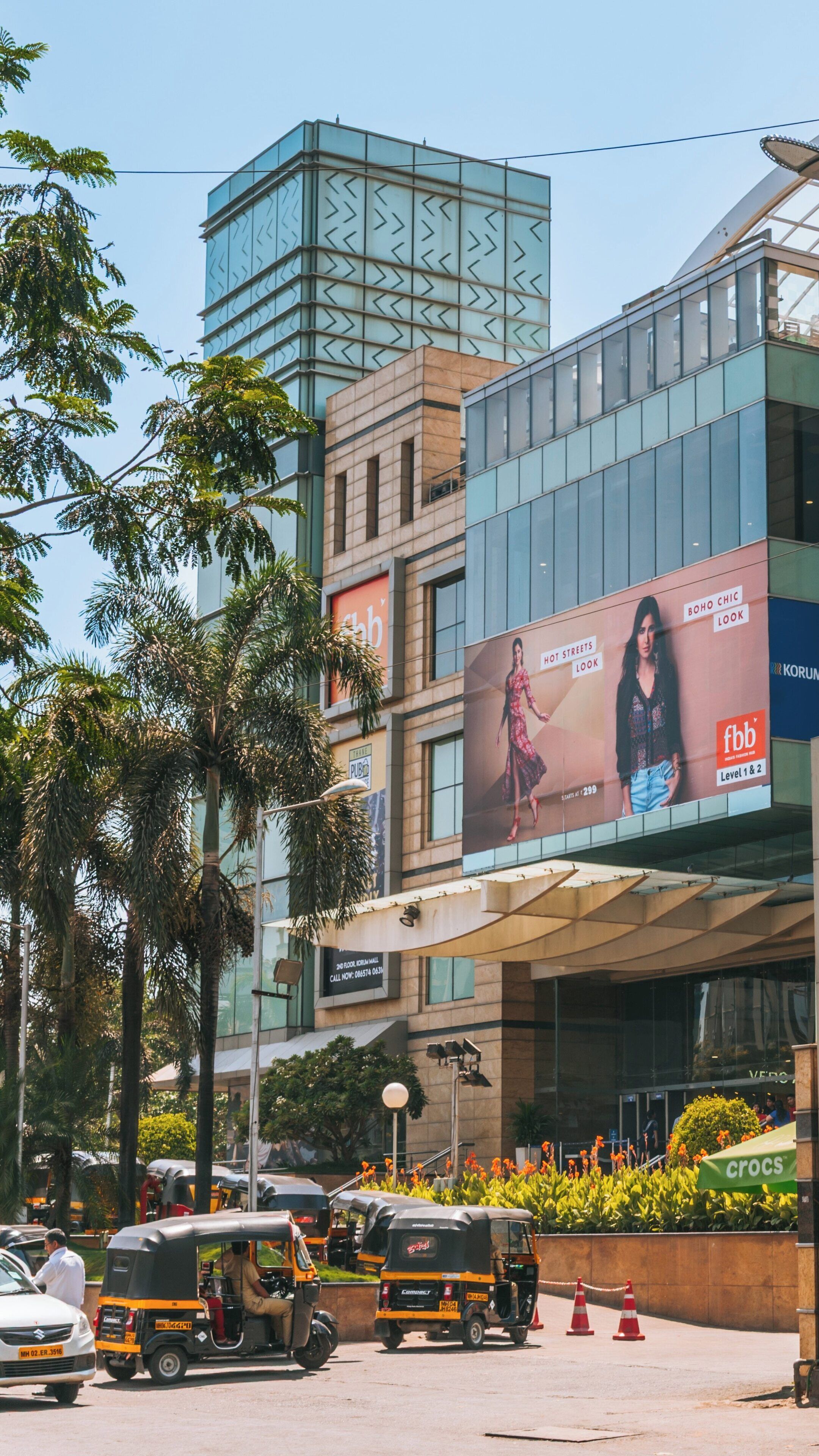 Korum Mall offers a vibrant shopping experience in Thane West, Maharashtra on a sunny day
