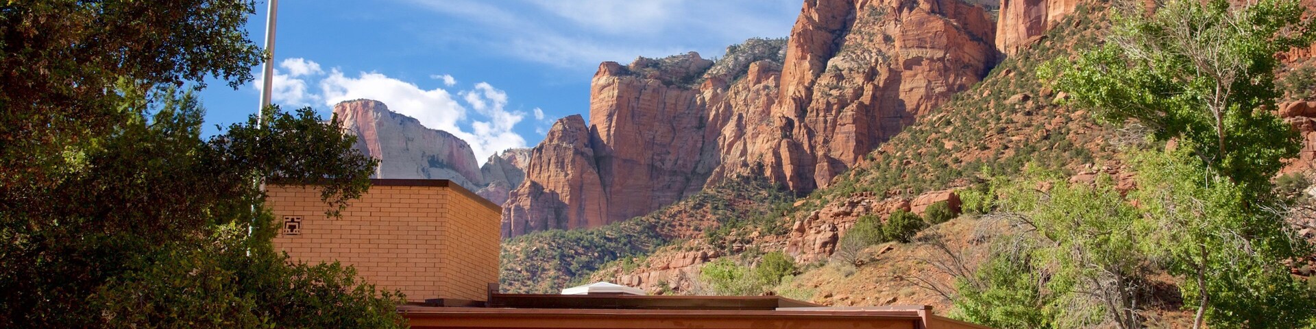 Springdale showing tranquil scenes and mountains