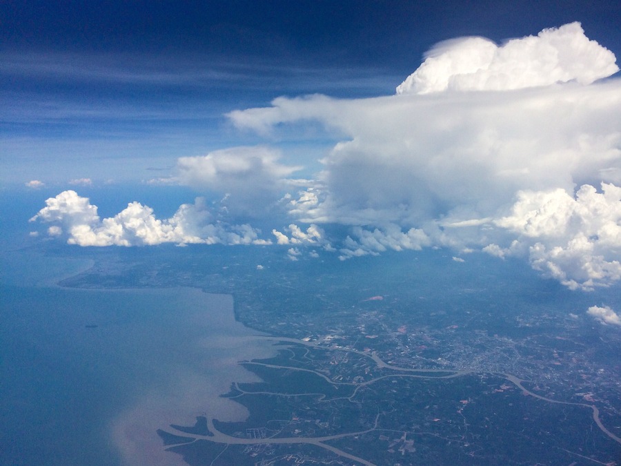 Flying over Surat Thani, Thailand 🇹🇭 on a flight down to Phuket.
#LifeAtExpediaGroup